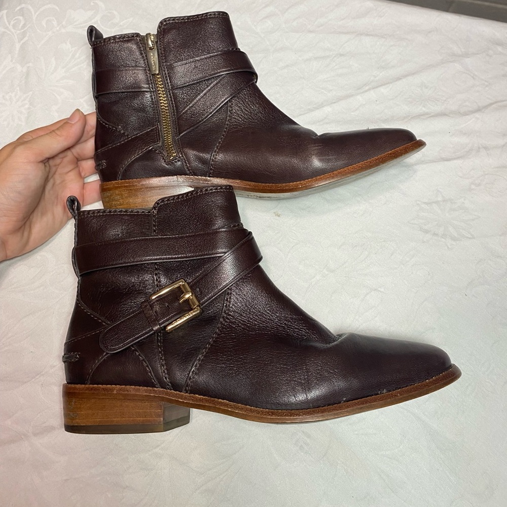 COACH Lannah Ankle Booties Boots Women’s 5.5 B Regular Width Leather? I think - Picture 3 of 13